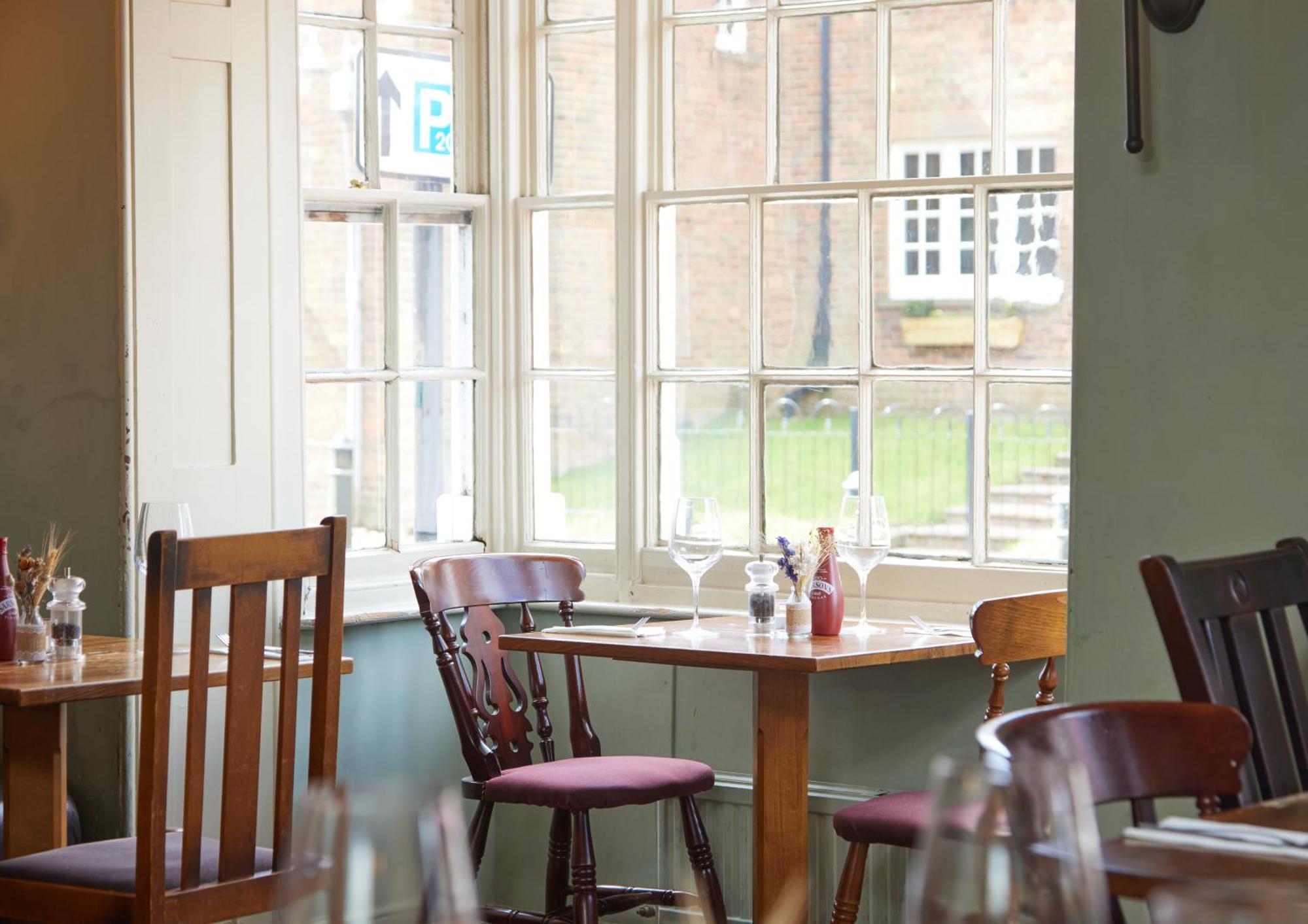 The Bell Hotel Woburn By Greene King Inns Exterior photo